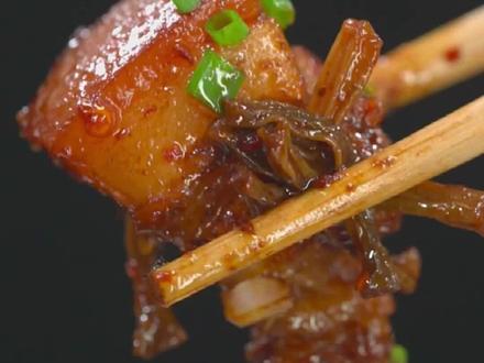 五花肉买回去别总是炒辣椒吃了,像我这样做不仅简单还下饭#宅家抖出美好生活 #家常菜