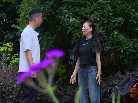 7月11号,铜梁的左女士参加了我们的节目,随后这几天,已经有四五百人和左女士联系,甚至有男士拿着五个房产证来见左女士。那么这其中是否有左女士满意的对象呢?我们进行了回访。