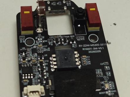 新盟鼠标zero3标准版更换微动。微动是华诺静音微动,2000万次,0.5N,软触发且静音又带劲。才到手就立马换掉,拿去办公室用,替代掉那个狗304
#新盟zero #鼠标微动更换 #鼠标维修