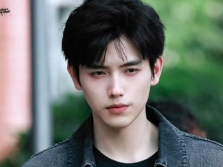 陈飞宇王影璐大连到达路透,准备进组《见春天》了。 #娱乐评论大赏