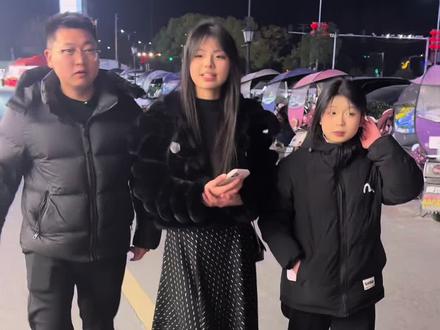 花200元体验精神小妹的生活#精神小妹 #精神小伙 #买东西 #vlog日常