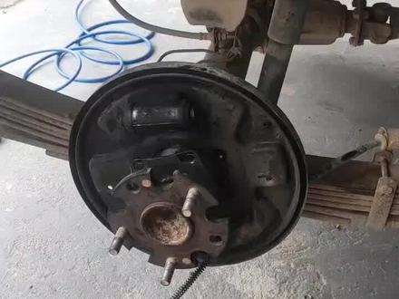 五菱荣光小卡后轮轴承拆卸安装方式方法