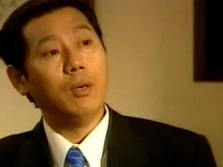 《古玩虫》大结局 价值千万的花瓶竟然就这样被砸了?罗银水为何要砸这送上门的宝物?#古玩 #好剧推荐 #和田玉 #文玩