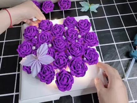 过生日的蛋糕盒子不要扔,教你做一款永久花蛋糕礼盒💝#纸巾玫瑰花 #手工 #简单手工花制作教程 #爱手工爱生活 #永生花