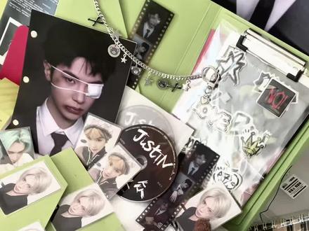 🖤🩶3.14 / 拒绝成为沉默的大多数 (一人之众特典版 +签收版专辑开箱)#黄明昊 #专辑开箱 #一人之众justin黄明昊 #开箱 #实体专辑