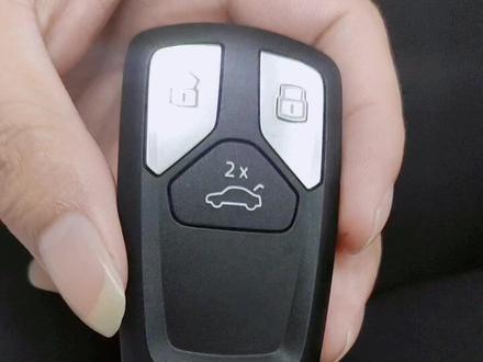 #配汽车遥控器钥匙 #车钥匙 奥迪A4a6a8车钥匙遥控电池拆装方法