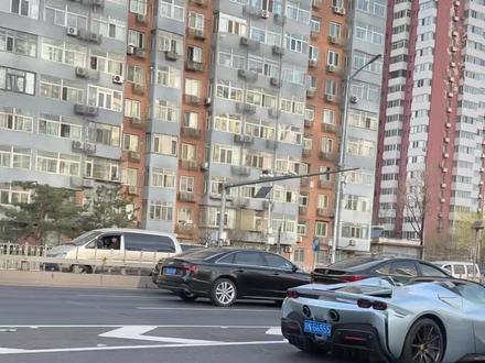 偶遇了,真帅啊,这你受得了吗@陈震同学