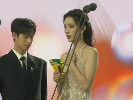 #孟子义 :明年一定不会摔跤!期待#尚公主 !#星光大赏