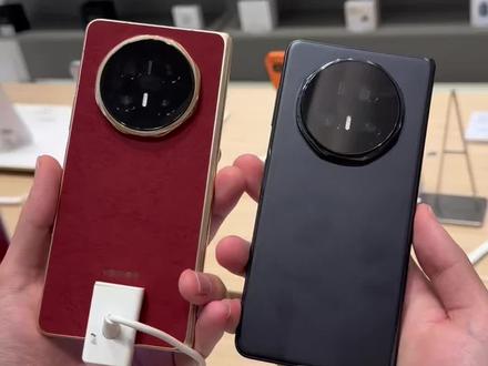 不对比不知道,荣耀magicv6对比上一代v5提升真是肉眼可见啊#荣耀magicv6 #折叠屏手机 #荣耀magicv5