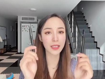 强烈推荐的作业笔 🏻
REDI乐维竹炭中性笔,拥有拨帽和按动两款,笔握采用竹炭材料,透气抑菌,让你轻松告别小汗手~
让REDI乐维助力新学期的高能学习吧#好物分享 #开学必备 #文具