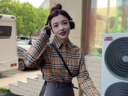 #机车装备 #agv头盔 #agvk1s 感觉版画更好看了呢,雪屋也有哦