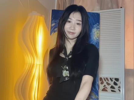 这个变装版嘉桐摇快来跳~ #嘉桐摇 #变装 #喜爱度激励计划 #春日新生季#全网都在跳这个舞