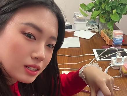 用拼豆做新年装饰,效果杠杠的! #情侣 #情侣日常 #豆包ai #拼豆 #万物皆可拼豆