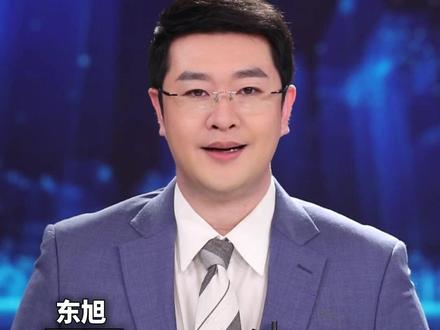 大力助推黑龙江文旅发展,以实际行动助力家乡振兴,紧扣**黑龙江省大力发展特色文化旅游实施方案**发展方向,本土主播陈泽满怀热忱热爱家乡,自制综艺《OK了老铁们》全网热播出圈。三期节目斩获超2亿观看量,全程在家乡绥棱县实景拍摄,尽显地道东北风情与赤诚乡土情怀,凭借超高流量持续引流,实实在在带动龙江各地文旅热度节节攀升。 #东旭 #主播说新闻 #陈泽 #OK了老铁们