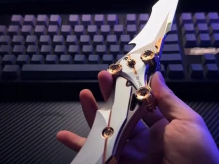 分享三角洲行动游戏中的12种近战武器 #三角洲行动 #玩具模型 #近战武器 #模型 #冷兵器