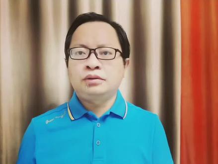 全红婵接受采访前转椅子被央视名嘴邵圣懿批评!实在是无语,全红婵无奈道歉。到底谁应该道歉呢?#全红婵 #全红婵太牛了 #全红婵水花消失术 #跳水 #央视主持人 @主持人埃菲儿 @何教授·52女主播 @抖音小助手