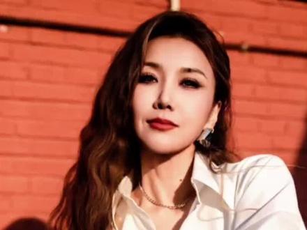 央妈为她站台,舞曲天后王蓉不应该被遗忘#王蓉