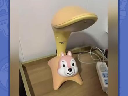 谁不想拥有一个超独特台灯呢#皮皮虾今日好笑 #搞笑 #沙雕 #台灯