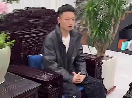 陆夫人给二航介绍对象,二航却犹豫了,陆夫人让一航和美丽好好劝劝弟弟。#用抖音记录人生 #现场直播录屏