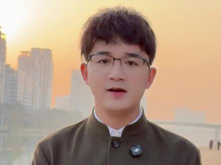 一口气讲清楚七大姑八大姨 诸君,过年走亲戚,你觉得爸爸那边的亲戚亲,还是妈妈那边的亲戚亲?你分得清表亲和堂亲吗?为什么惹不起的都是姑奶奶?今天挑战一口气带你认清七大姑八大姨。生活的真相是,父强则叔亲,母强则舅亲,自强则双亲,不强则无亲。#春节 #拜年 #春运 #非遗