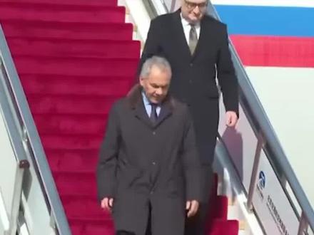 社会百态:绍伊古离京前点名日本再军事化 #俄罗斯 #日本 #中国 #军事爱好者