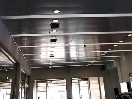 中央空调风机盘管漏水维修 #维修中央空调 #风机盘管 #空调漏水 #高温下的劳动者