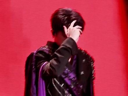 不管了反正我这一声主人叫定了! #马嘉祺夜访吸血鬼新音舞台 #马嘉祺吸血鬼伯爵 #马嘉祺 #马嘉祺的人生镜头有了