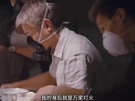 徒手扛钢卷是什么概念? #钢卷 #涨知识 #科普