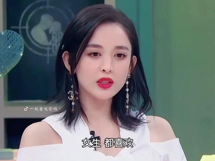 “女生在恋爱中该不该主动?_____”
—#今日话题
#爱情 #情感 #恋爱 @一起看电影吗