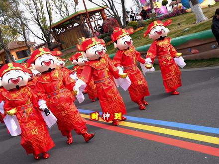 初五只干一件事!来苏州乐园迎财神,接好运! #苏州乐园 #苏州乐园森林世界 #春节来苏州乐园吸财气 #财神