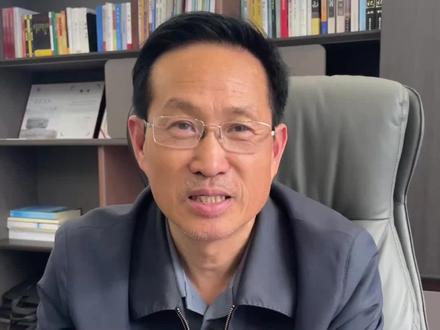 中国石化石油工程技术研究院首席专家张金成教授
级高工讲述当年开发普光气田的故事。一代代石油人的努力成就了一个个油气田。