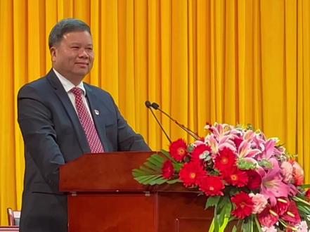 刚刚,龙南经开区党工委书记、市委书记刘勇向全市女神送上节日祝福!#女神 #妇女节 #祝福