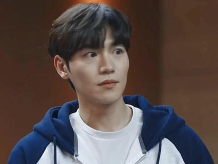 没有谁能拒绝得了帅哥 就连狐狸也不例外#从今天开始是人类 #金惠允 #李时宇 #韩剧 #韩剧推荐