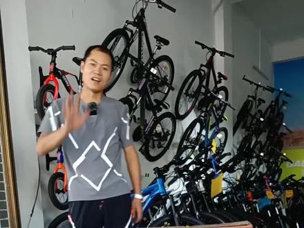 新手入门非常值得考虑的一款公路自行车哦#让骑行成为一种生活 #自行车推荐 #公路自行车