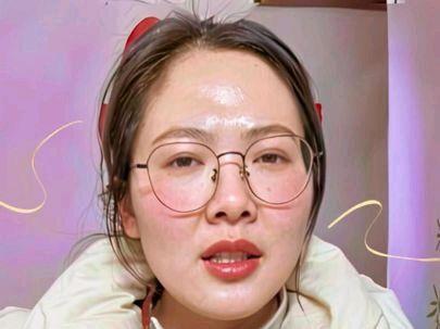 她是女儿、是妻子、是妈妈
更是她自己
今天,郑重说一句:
妇女节快乐
不被标签定义
不被形式消解
重视妇女节
致敬每一个平凡又伟大的她
#国际妇女节 #重视妇女节 #女性力量 #致敬每一位她