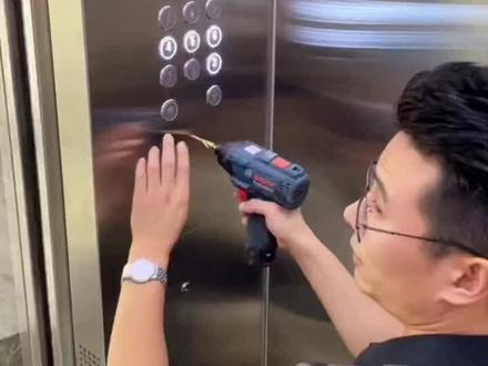 华炜分层梯控安装过程分享给大家。#电梯维保 #电梯无线对讲 #梯控 #电梯人 #电梯厂家