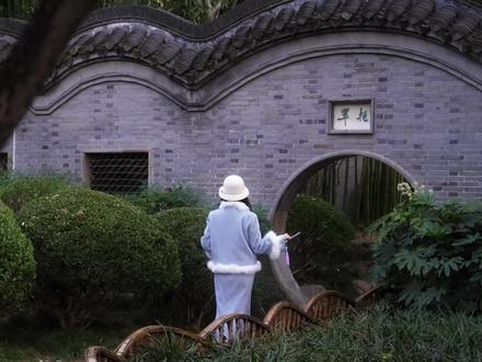 水韵慢城泰州好吃又好拍!快来0元出片!#拍照圣地 #泰州 #苏超 #凤城河风景区 #泰州文旅推荐官