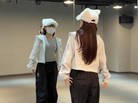 后面有脚步详解,所以视频有点长哦#张函瑞进行曲舞蹈挑战 #翻跳 #张函瑞进行曲 #张函瑞进行曲教学