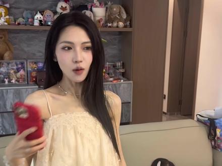 看自己综艺是什么反应 #小伊芙eve #我们的爸爸 #婚礼 #综艺 #一家三口