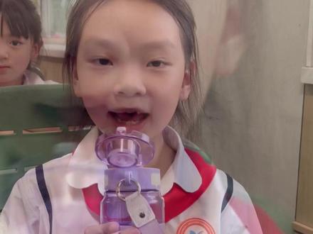 英语课上的香蕉奶昔~