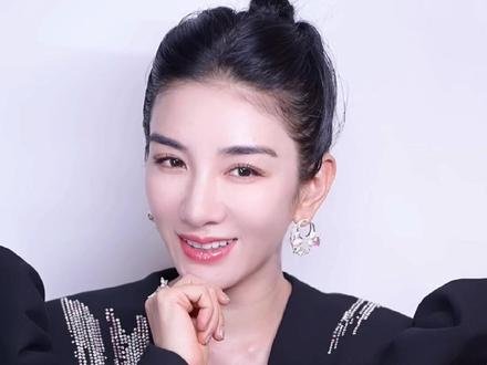 你们会讲上海话吗?😎#冬日暖星季 #上海话 #黄奕奕诺千金