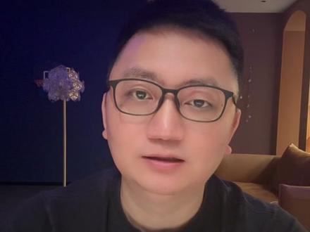 长鑫存储中签赚多少 长鑫8.66的打新价终于定了,但很多人忽略了15%的绿鞋机制,因此募集金额会从579亿元到666亿元,利好长鑫产业链。而按照678亿股本来计算,上市开盘2万亿市值,则中签500股赚1万元左右,如3万亿市值则赚1.8万元左右。
#长鑫存储 #长鑫上市 #独立思考 #实话实说金融知识 #创业者说真话