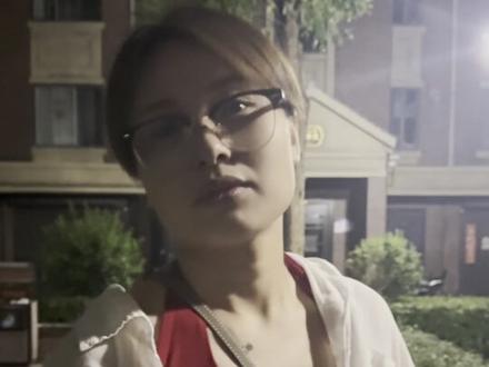 东子半夜离家出走,又被我哄回家