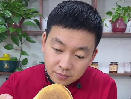 炒肉丝怎么才能嫩滑 4efff413b4cd56a04a8a79d818bf0359~tplv-dy-resize-origshort-autoq-75:330.jpeg?x-expires=1997100000&x-signature=LFFQE%2FwEZh9zoKx162ehAWXOSLI%3D&from=3213915784&s=PackSourceEnum_AWEME_DETAIL&se=false&sc=cover&biz_tag=pcweb_cover&l=021681740801657fdbddc0100ff2f010a709b4500000080c47d3b