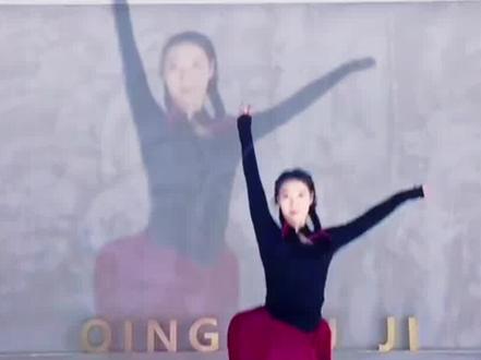 画中画叠加实用技巧,人物叠影效果制作,喜欢的小伙伴,赶紧去试试吧#画中画 #人物叠影 #剪辑教程 #剪映基础入门教程 #万疆舞蹈 @DOU+小助手