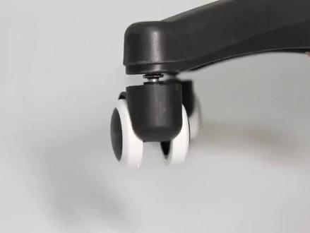 电脑椅升降转椅轮子安装拆卸