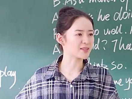 来不及怀念沙沙哥了,现在登场的是中指哥#离谱#大学生#抽象