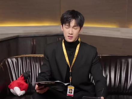 他觊觎她的含金量还在上升🔝#孟子义 #李昀锐 #cp #昀牵孟绕