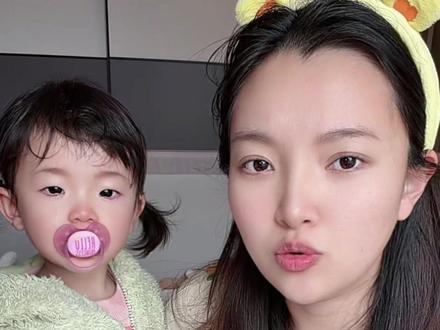 宝宝哭闹了不一定是想吃奶了,有可能是需要安抚一下#安抚奶嘴 #新安怡安抚奶嘴 #带娃 #母婴好物 #提升幸福感好物