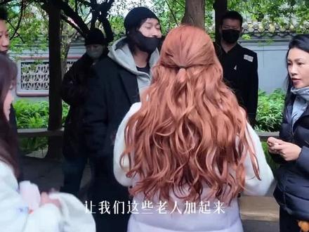 露思:什么小孩?我都快30了!
#赵露思 #可爱 #花絮 #萌物 #小孩